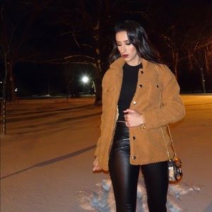 Meet your Posher, Anisa